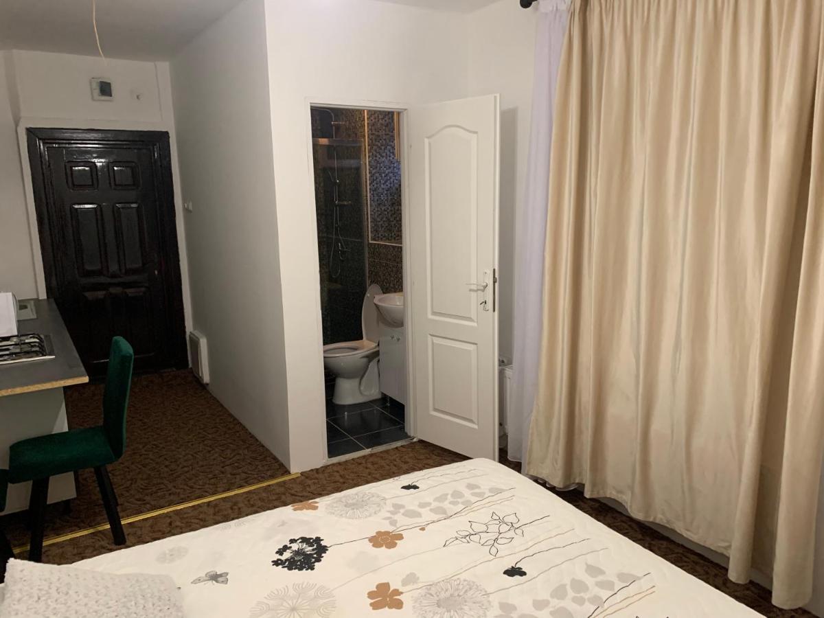 Luxury Accommodation Republicii Brasov Bagian luar foto