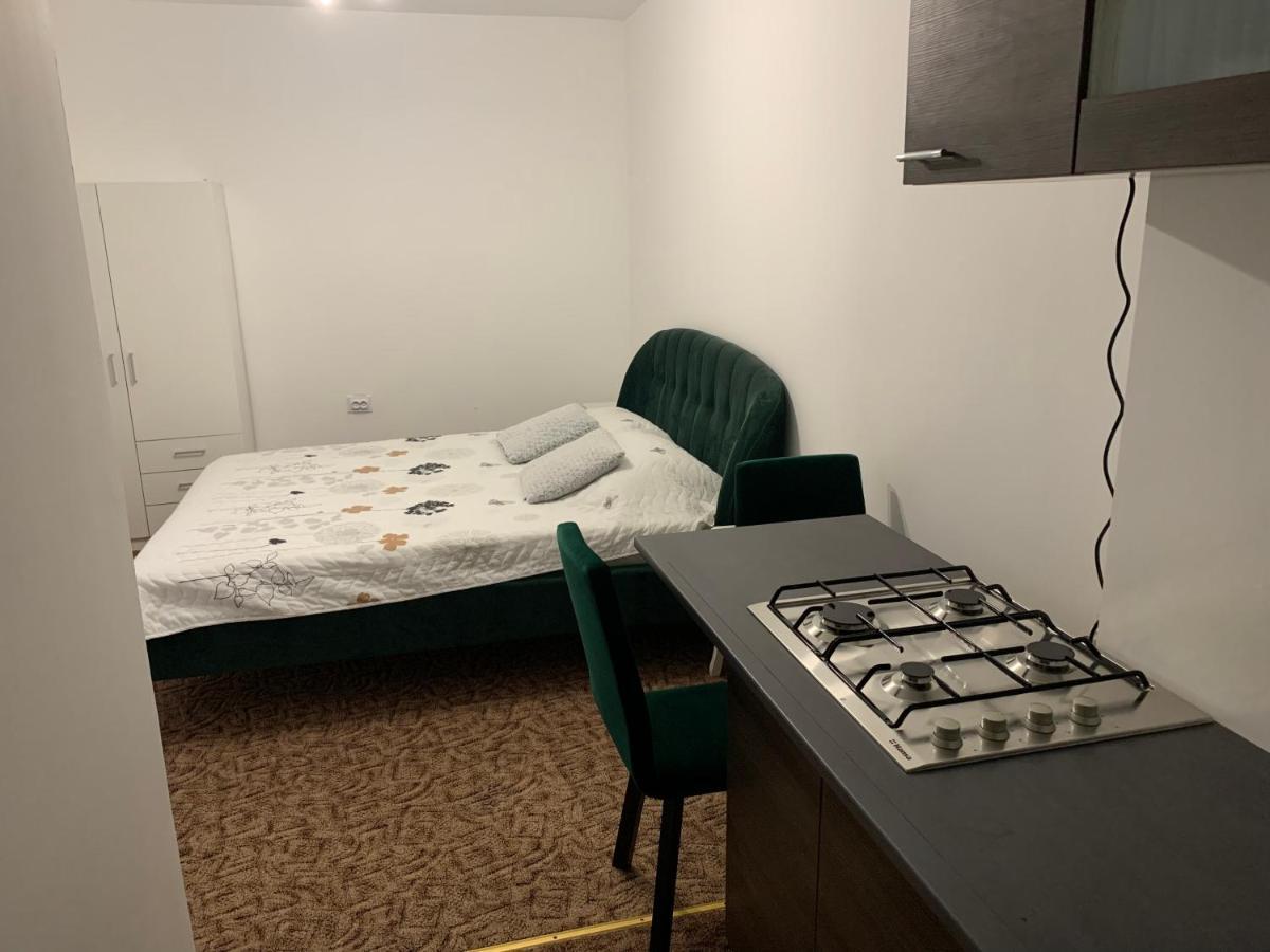 Luxury Accommodation Republicii Brasov Bagian luar foto