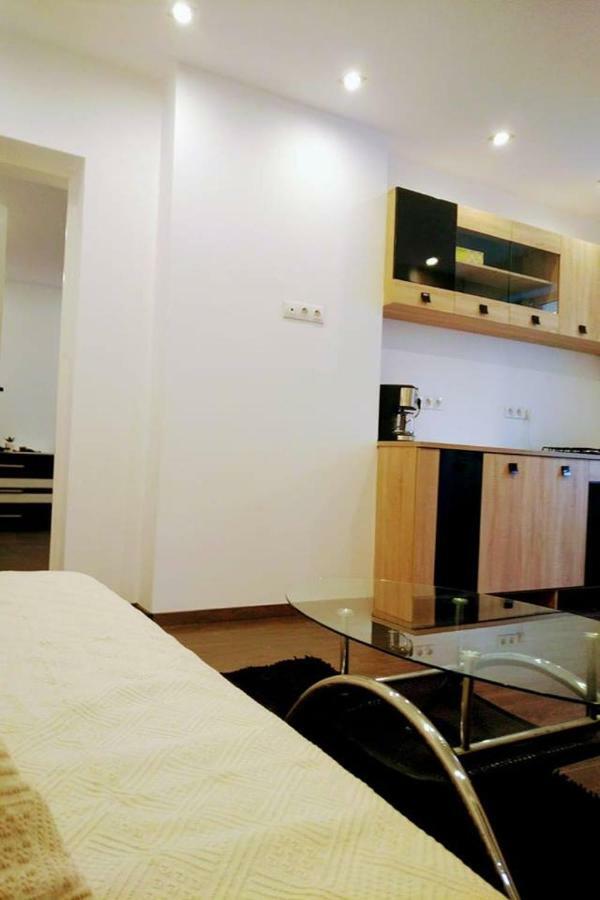 Luxury Accommodation Republicii Brasov Bagian luar foto